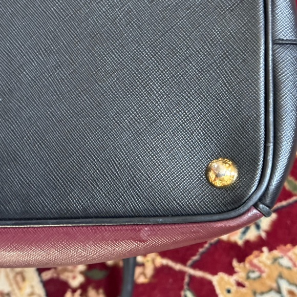 🍁SOLD🍁 Prada Saffiano Bag - Picture 16 of 17